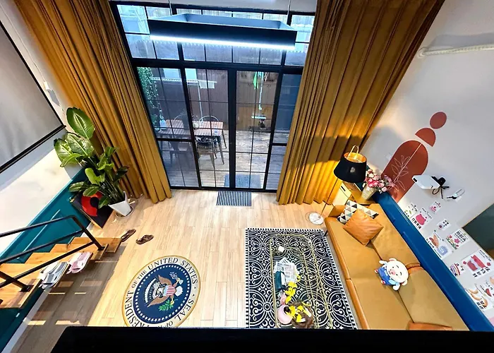 Shanghai Hills & Zinn City Bnb Near Line13 Mid Huaihai Rd & Changle Rd