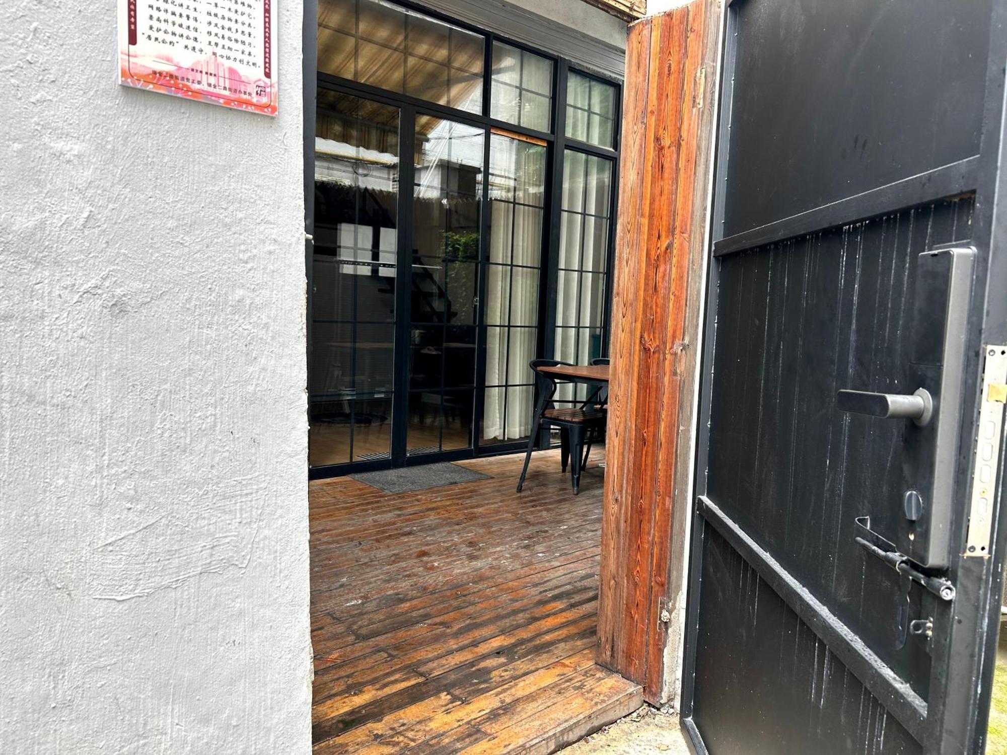 Apartemen Hills & Zinn Near Line13 Mid Huaihai Rd & Changle Rd *